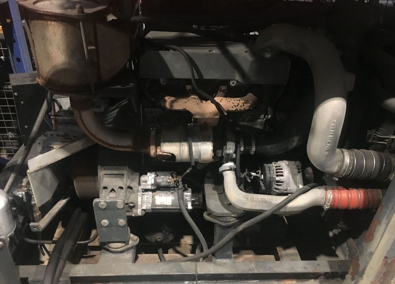 Mercedes-Benz OM904 - محرك: صورة 1 Mercedes-Benz OM904 - محرك: صورة 1