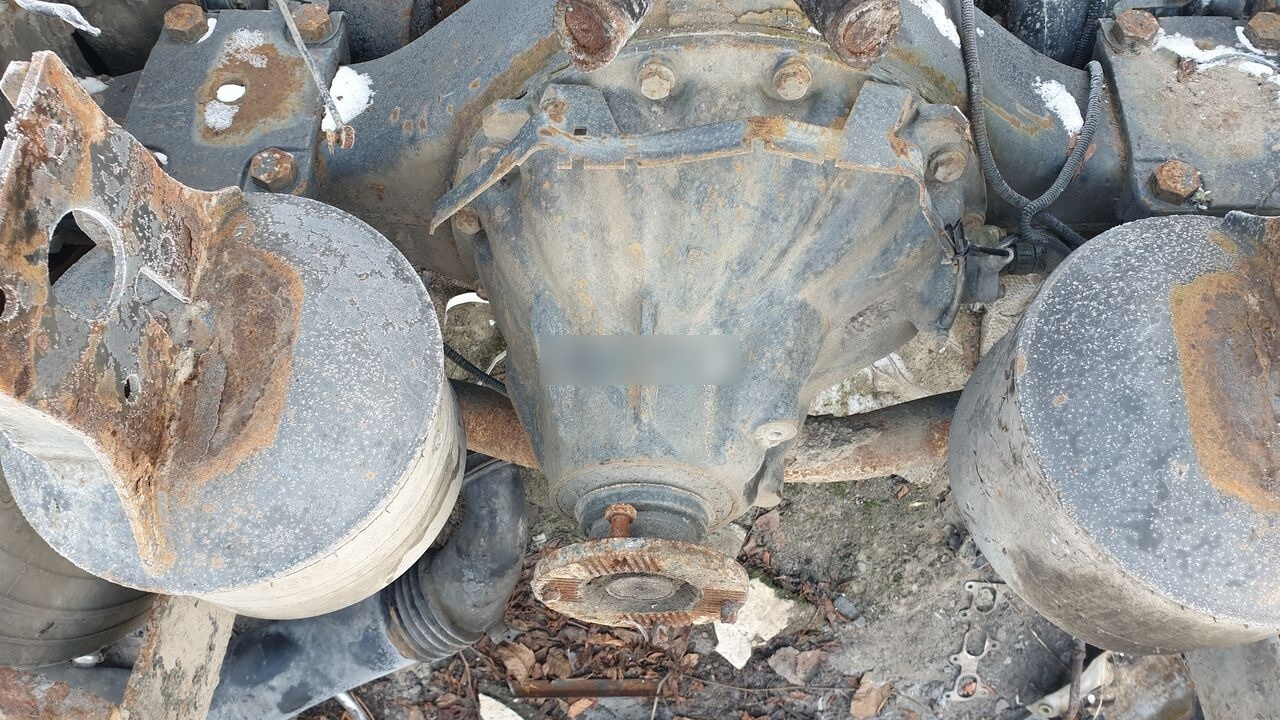 Mercedes-Benz truck - المحور الخلفي - شاحنة: صورة 4 Mercedes-Benz truck - المحور الخلفي - شاحنة: صورة 4