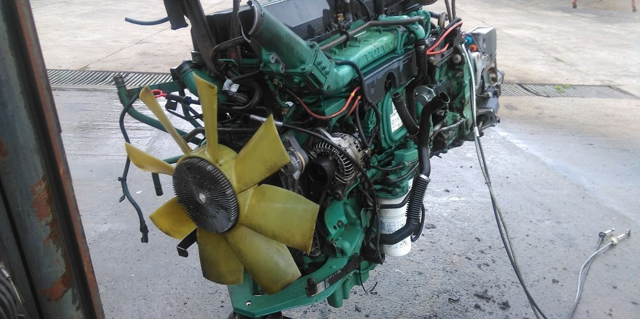 Volvo D9A 260 300 340 Volvo FM - محرك - شاحنة: صورة 2 Volvo D9A 260 300 340 Volvo FM - محرك - شاحنة: صورة 2