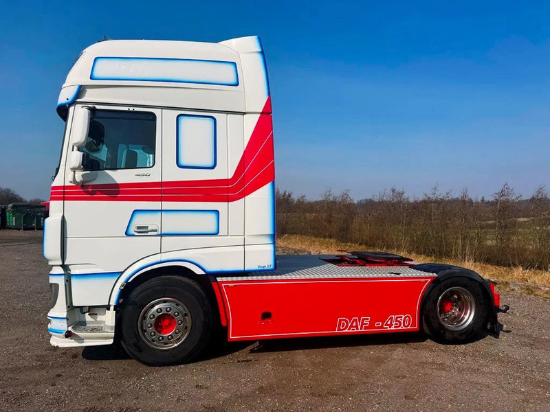 DAF XF 450 DAF XF 450 Special Interior. 706000 km. Euro 6 - وحدة جر: صورة 4 DAF XF 450 DAF XF 450 Special Interior. 706000 km. Euro 6 - وحدة جر: صورة 4