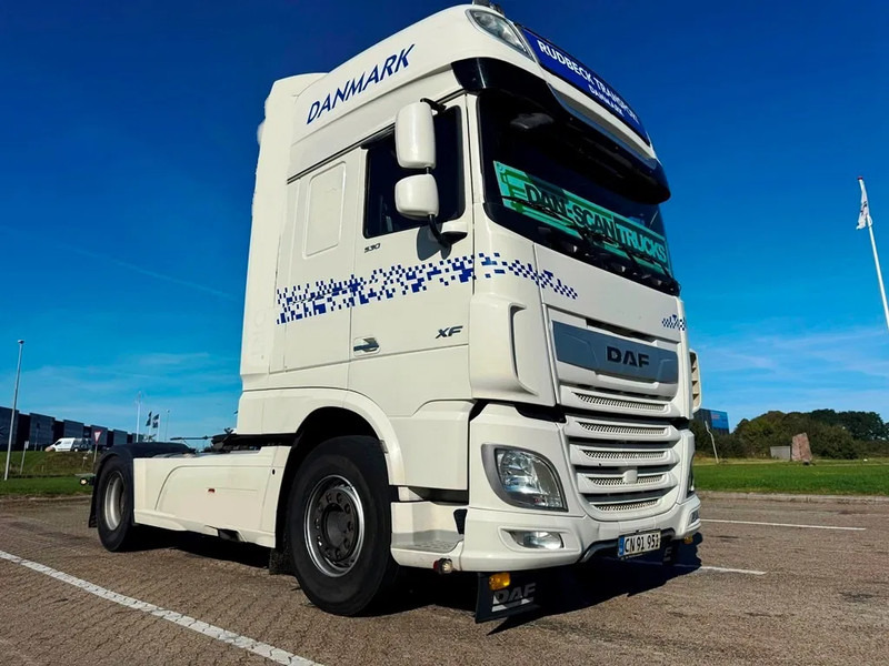 DAF XF 530 god tractor unit - وحدة جر: صورة 1 DAF XF 530 god tractor unit - وحدة جر: صورة 1
