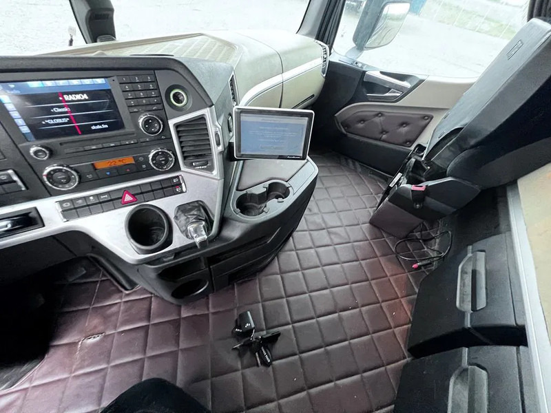 وحدة جر Mercedes-Benz Actros 1843 Special Interior. Air / Air suspension. Euro 6: صورة 16