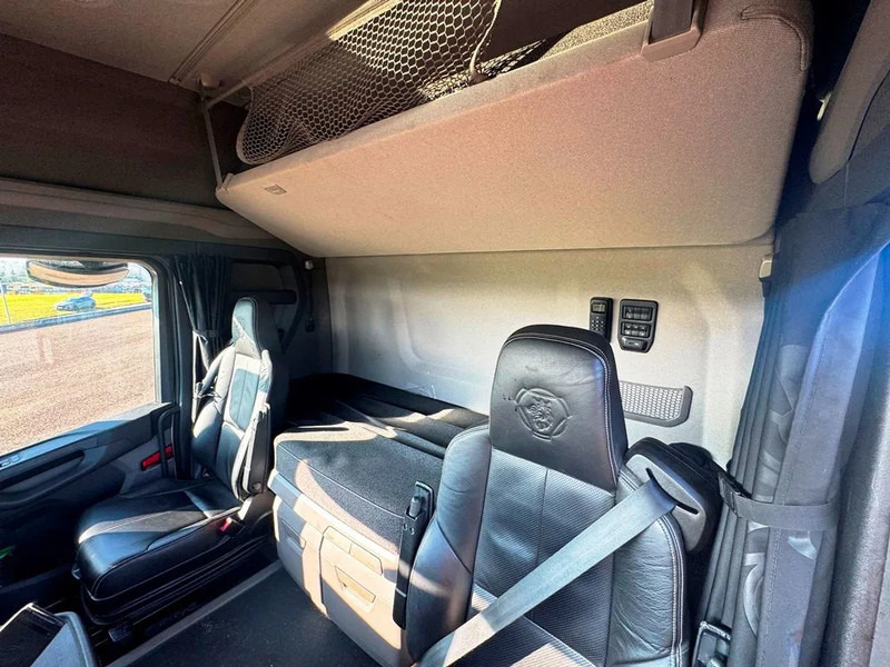 وحدة جر Scania R560 NGS 6x2*4 Rear steering.: صورة 11