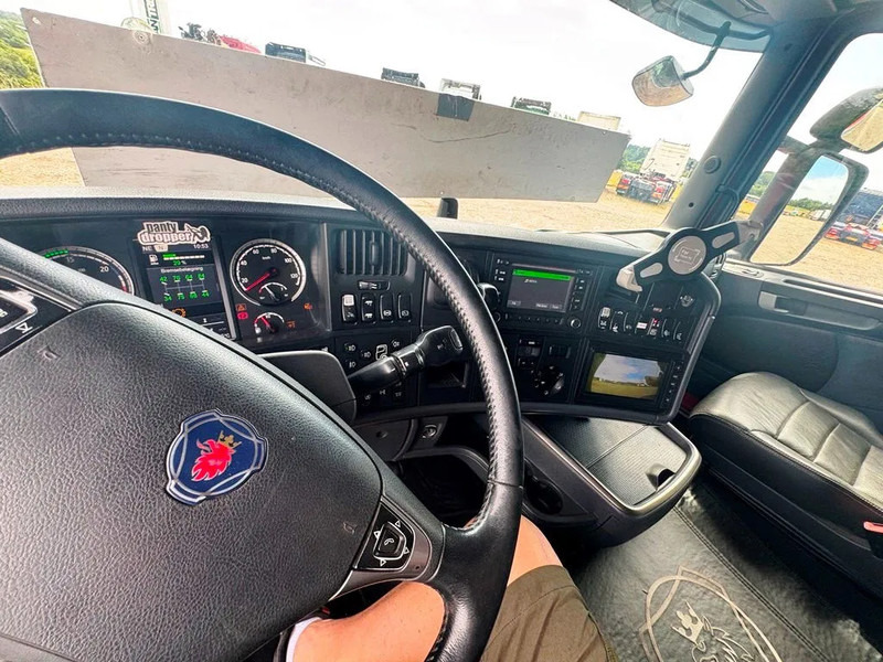 شاحنة ذات خطاف Scania R580 V8 hoglift. Air / Air suspension.: صورة 14