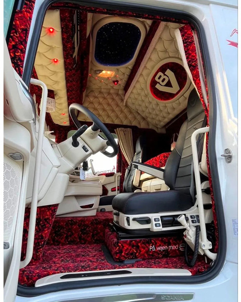 Scania R770 V8 NGS Special Interior. Only 110000 km. Air/ Air suspensiom. Hydr, system. - وحدة جر: صورة 5 Scania R770 V8 NGS Special Interior. Only 110000 km. Air/ Air suspensiom. Hydr, system. - وحدة جر: صورة 5