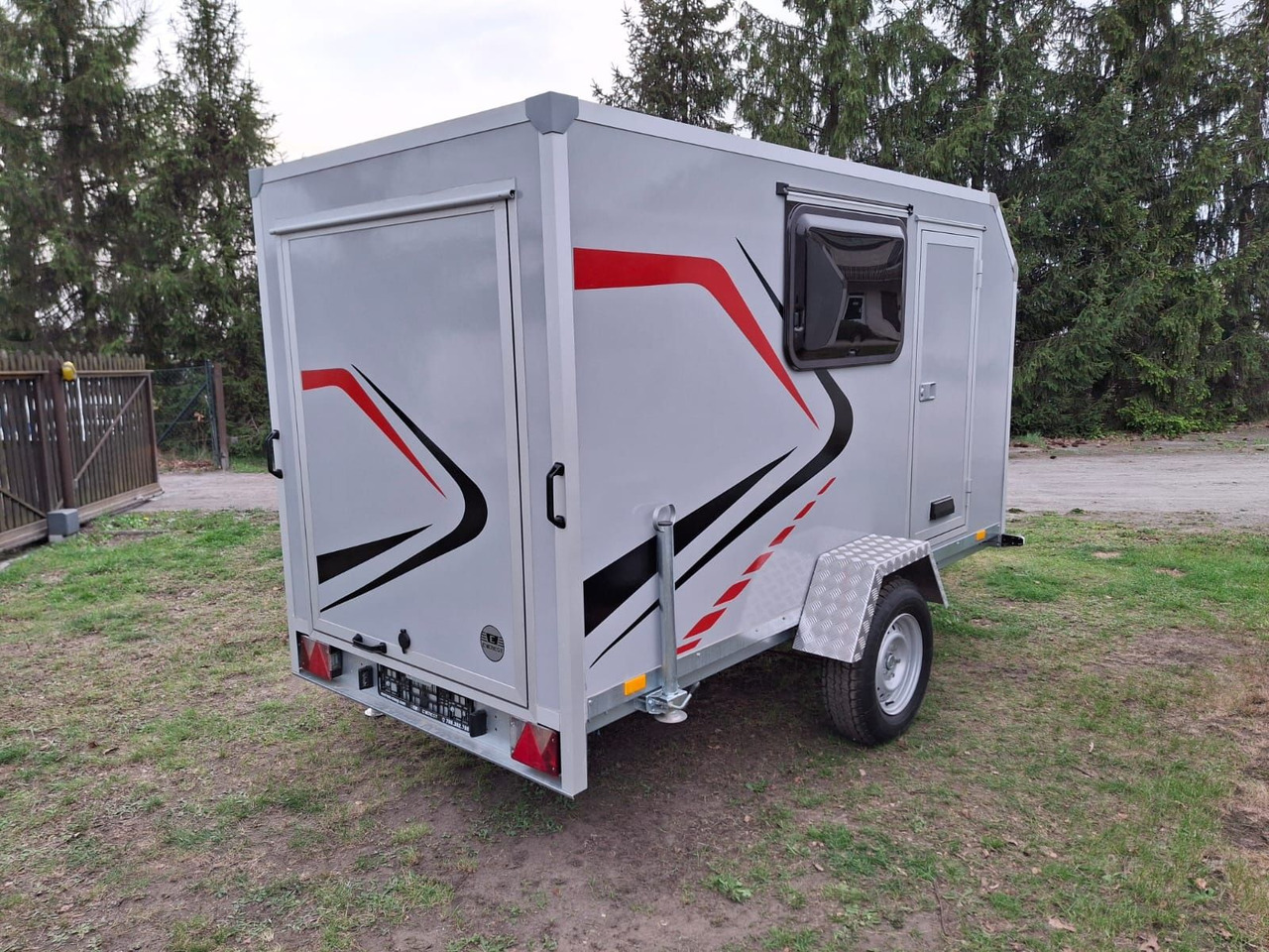 MiniCamp mini przyczepa kempingowa wyprawowa Everest Niewiadów - كرفان سحب: صورة 2 MiniCamp mini przyczepa kempingowa wyprawowa Everest Niewiadów - كرفان سحب: صورة 2