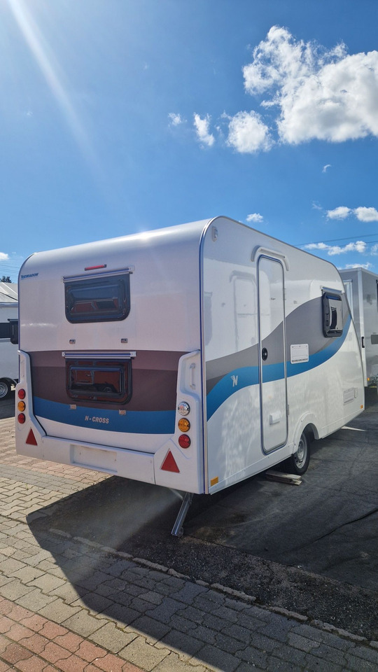 مقطورة سيارة Nowa Przyczepa Kempingowa N-CROSS 2025 bogate wypos. Mega Oferta wyprz: صورة 6