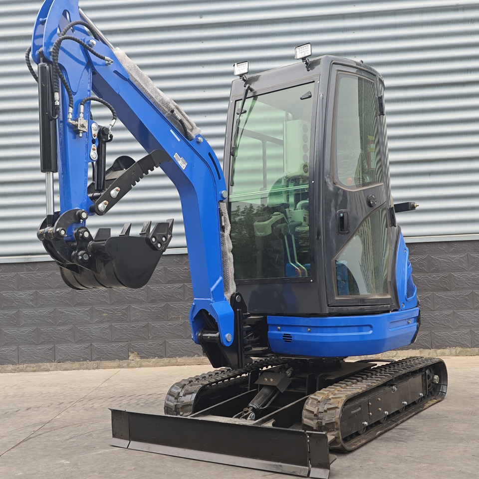 LEZUM DY25U Mini Excavator CE Certification Kubota Engine(Factory Outlet) Mini Pelle Minibagger Minikoparka Miniexcavadora - حفارة مُصَّغرة: صورة 3 LEZUM DY25U Mini Excavator CE Certification Kubota Engine(Factory Outlet) Mini Pelle Minibagger Minikoparka Miniexcavadora - حفارة مُصَّغرة: صورة 3