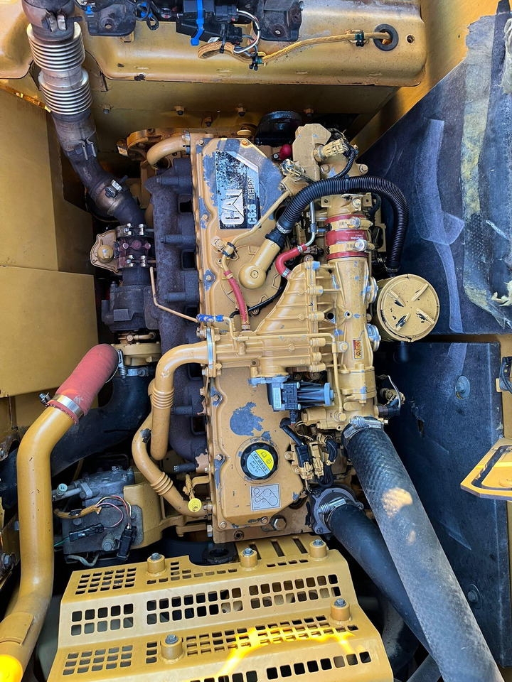 حفار زحاف Caterpillar 323EL: صورة 18