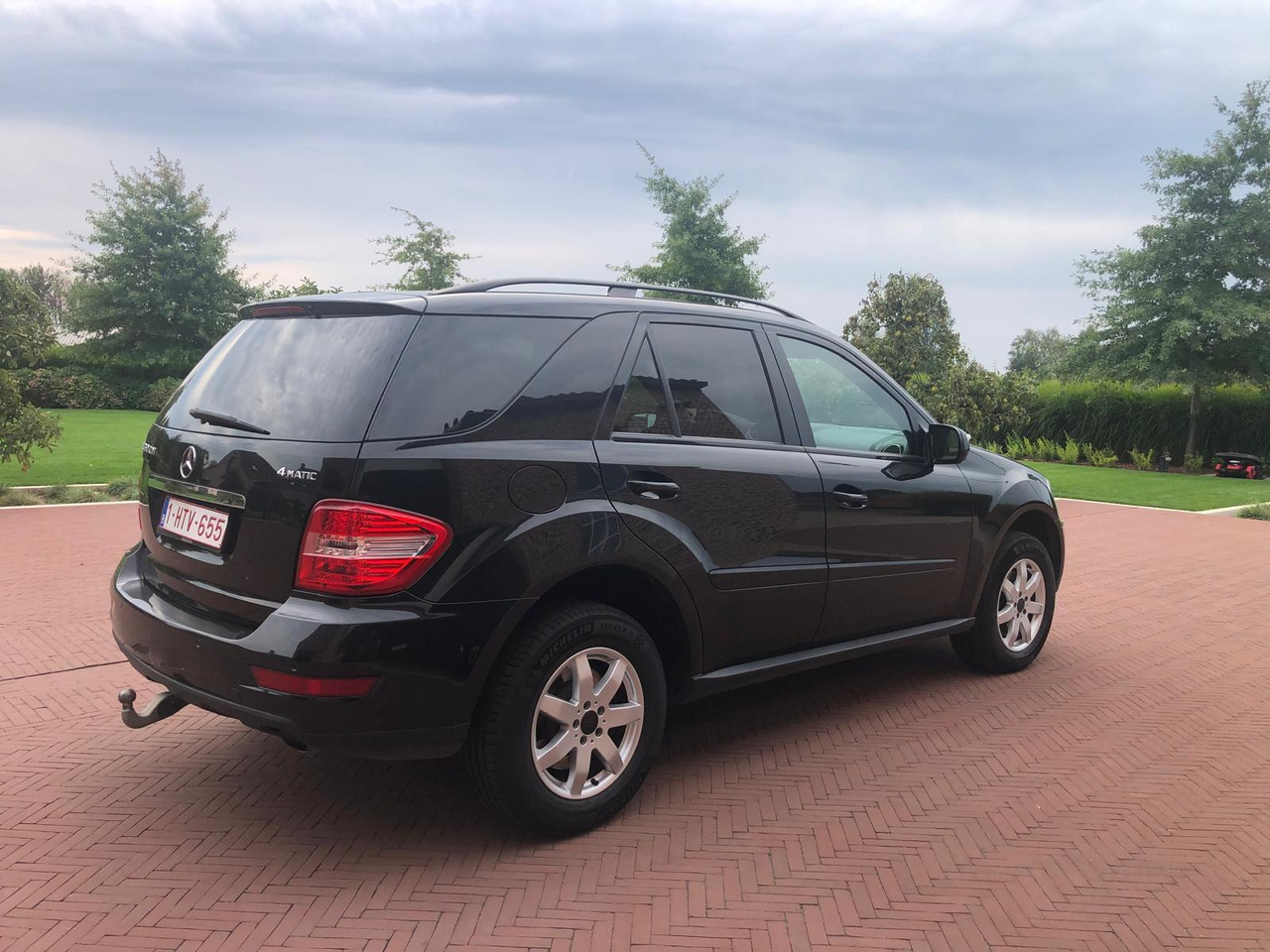 Mercedes ML 350 CDI - سيارة: صورة 3 Mercedes ML 350 CDI - سيارة: صورة 3