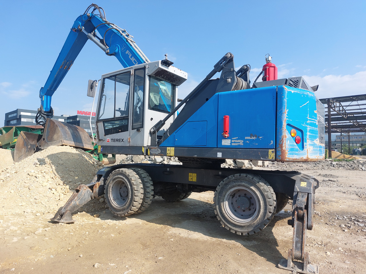 معالج النفايات FUCHS MHL320: صورة 8