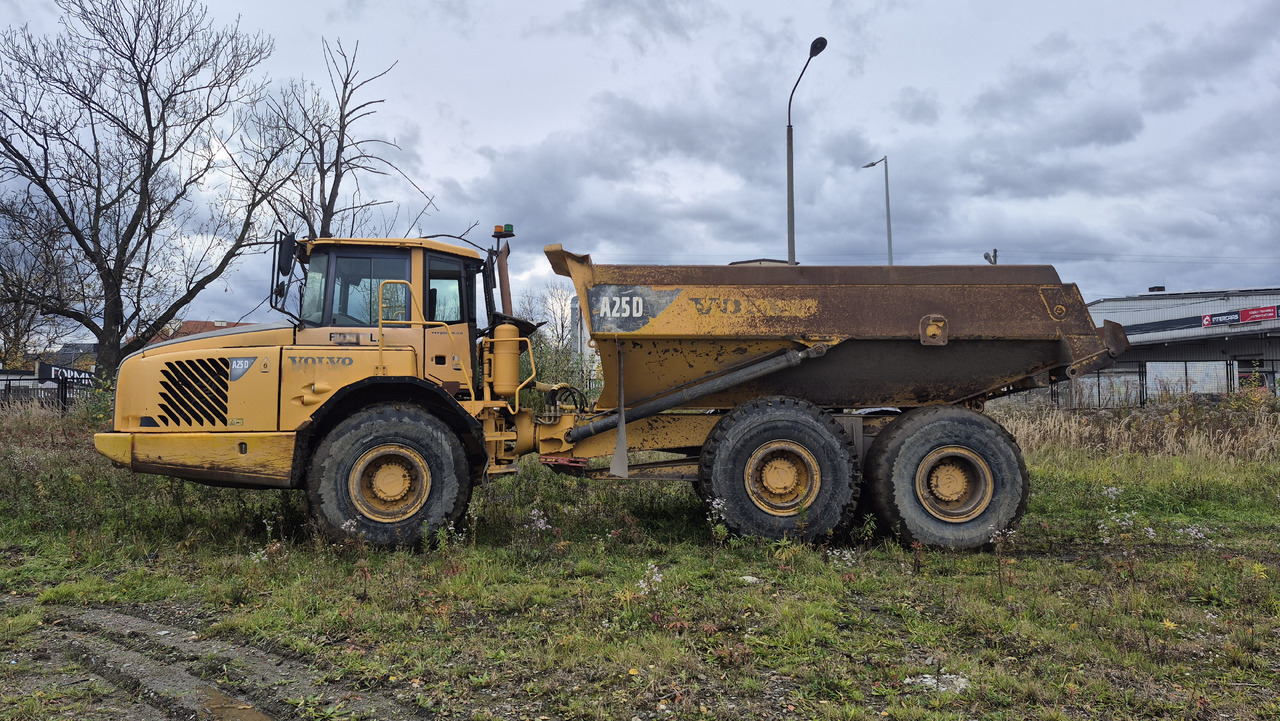 VOLVO A25D - شاحنة قلاب مفصلية: صورة 1 VOLVO A25D - شاحنة قلاب مفصلية: صورة 1