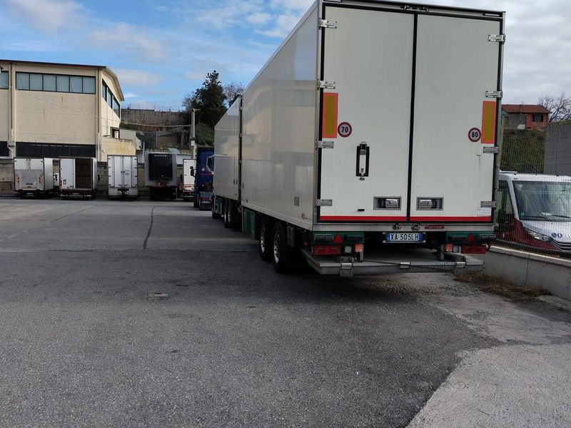 AUTOTRENO FRIGO MAN TGX TGX 26.580 6x2-4 LL - شاحنة الفريزر: صورة 3 AUTOTRENO FRIGO MAN TGX TGX 26.580 6x2-4 LL - شاحنة الفريزر: صورة 3