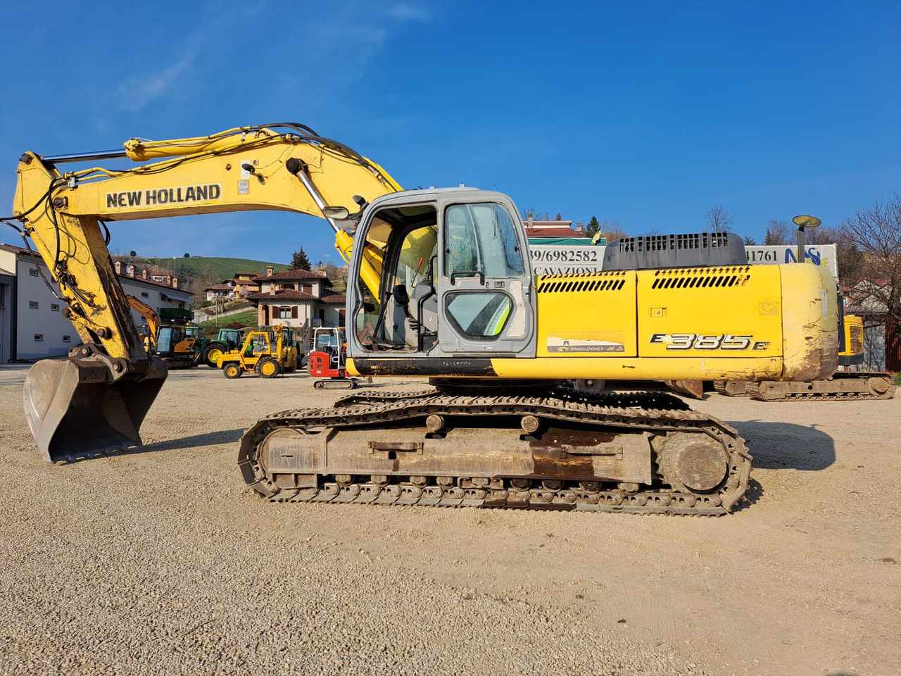 NEW HOLLAND KOBELCO E385B - حفار زحاف: صورة 1 NEW HOLLAND KOBELCO E385B - حفار زحاف: صورة 1