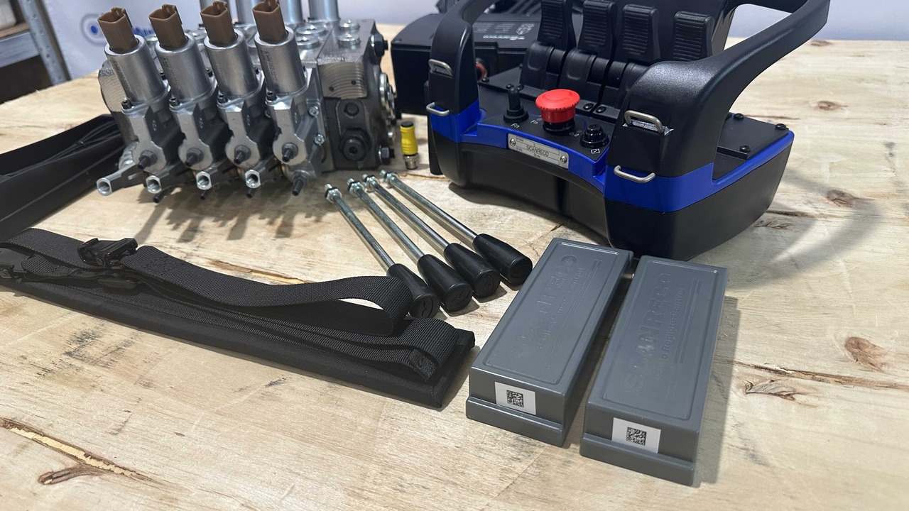 Set Scanreco G4 with Walvoil DPX100 Bandit Industries, DR Power Equipment - آلة طحن جذوع الأشجار: صورة 3 Set Scanreco G4 with Walvoil DPX100 Bandit Industries, DR Power Equipment - آلة طحن جذوع الأشجار: صورة 3