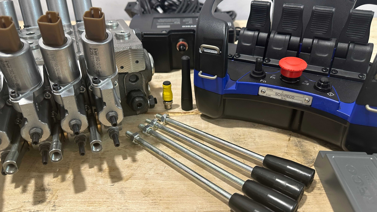 Set Scanreco G4 with Walvoil DPX100 Bandit Industries, DR Power Equipment - آلة طحن جذوع الأشجار: صورة 4 Set Scanreco G4 with Walvoil DPX100 Bandit Industries, DR Power Equipment - آلة طحن جذوع الأشجار: صورة 4