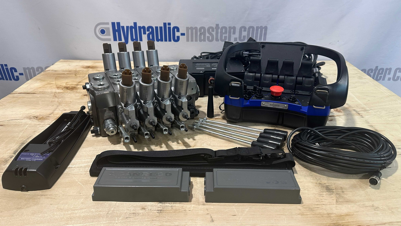 Set Scanreco RC400 with Walvoil DPX100 Liebherr, PM Group, Effer, Hiab - آلة طحن جذوع الأشجار: صورة 1 Set Scanreco RC400 with Walvoil DPX100 Liebherr, PM Group, Effer, Hiab - آلة طحن جذوع الأشجار: صورة 1