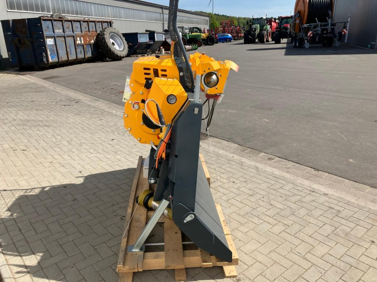 2 X 85 G UNIFOREST DOPPELWINDE - ونش لإنقاذ السيارات - معدات الغابات: صورة 3 2 X 85 G UNIFOREST DOPPELWINDE - ونش لإنقاذ السيارات - معدات الغابات: صورة 3