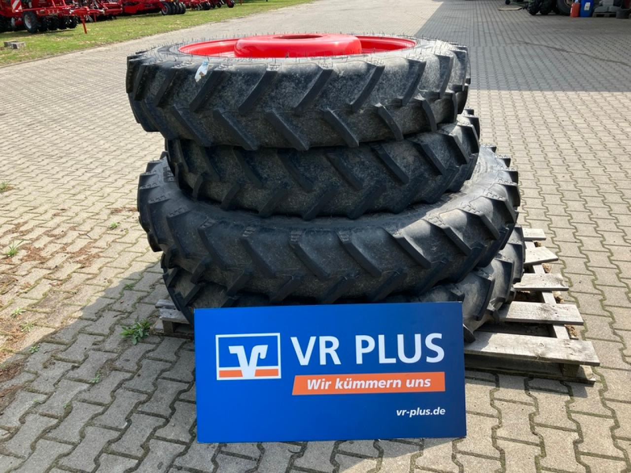 BKT 300/95R52 // 270/95R38 SPUR 1,50M - إطارات: صورة 1 BKT 300/95R52 // 270/95R38 SPUR 1,50M - إطارات: صورة 1