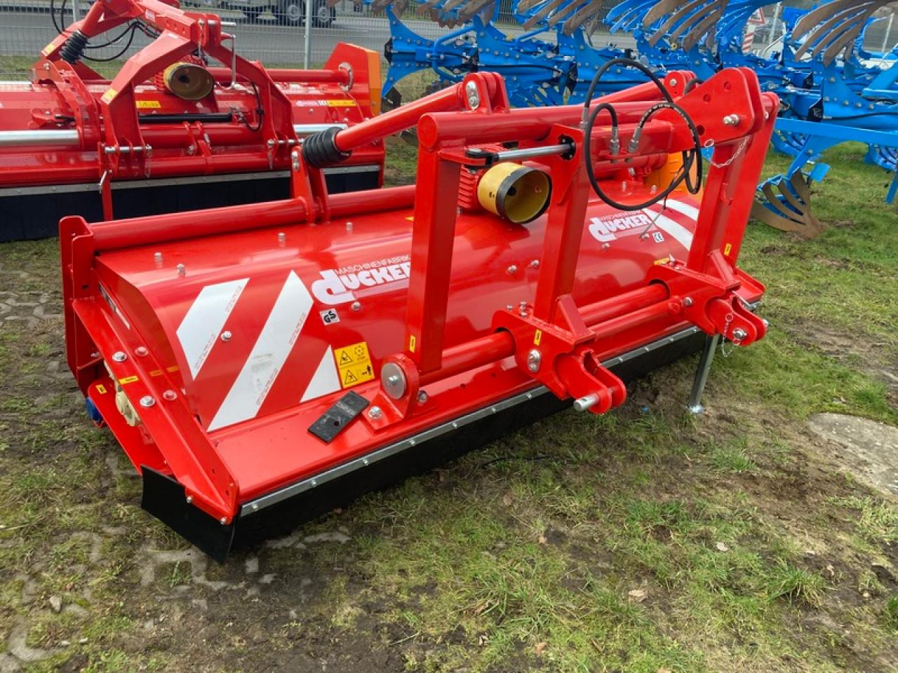 Dücker UM 27AKTION - التقطيع جزازة: صورة 1 Dücker UM 27AKTION - التقطيع جزازة: صورة 1