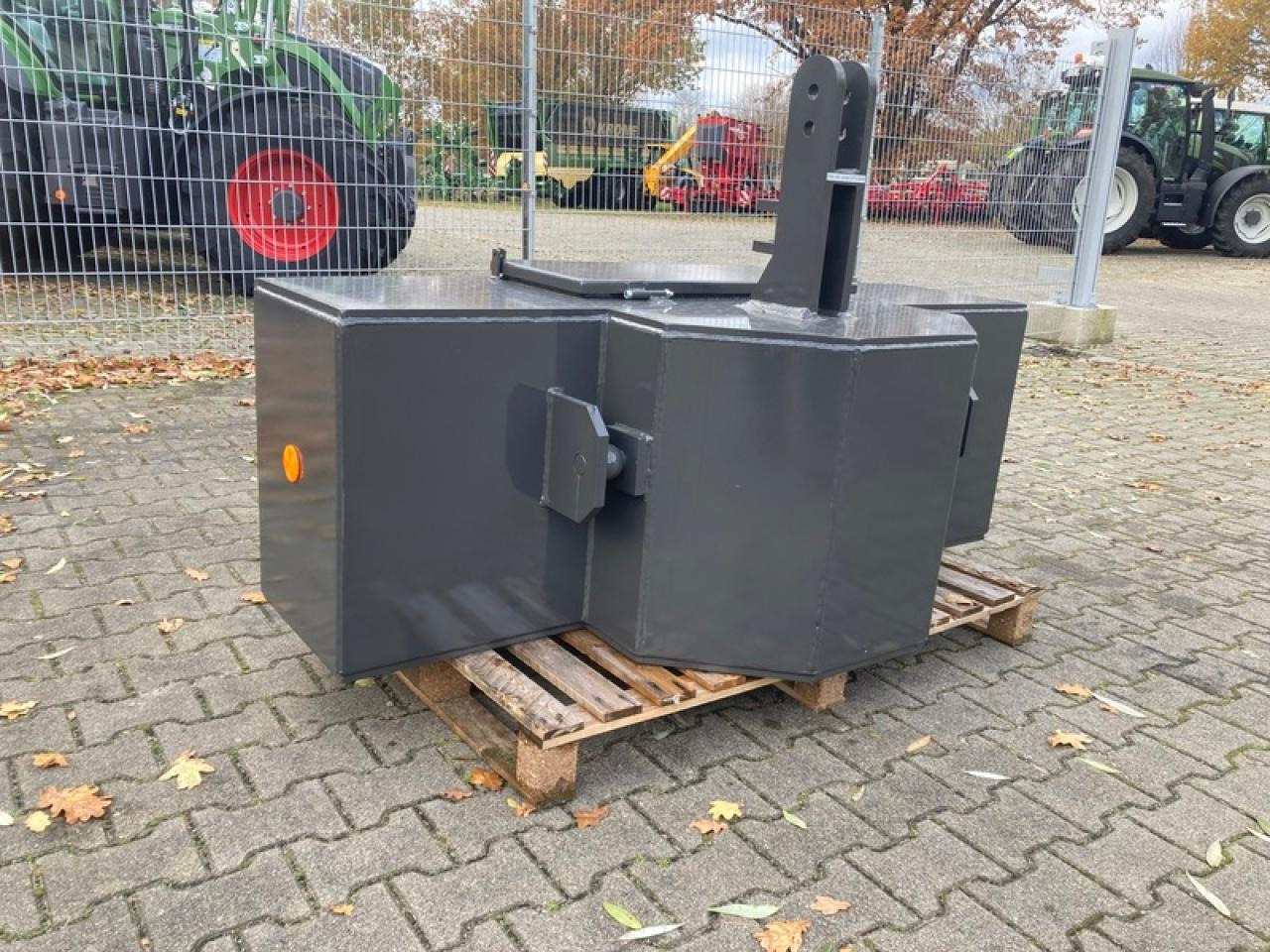 FRONTGEWICHT 2500 KG BUSCHMEIER - الوزن المعاكس: صورة 3 FRONTGEWICHT 2500 KG BUSCHMEIER - الوزن المعاكس: صورة 3