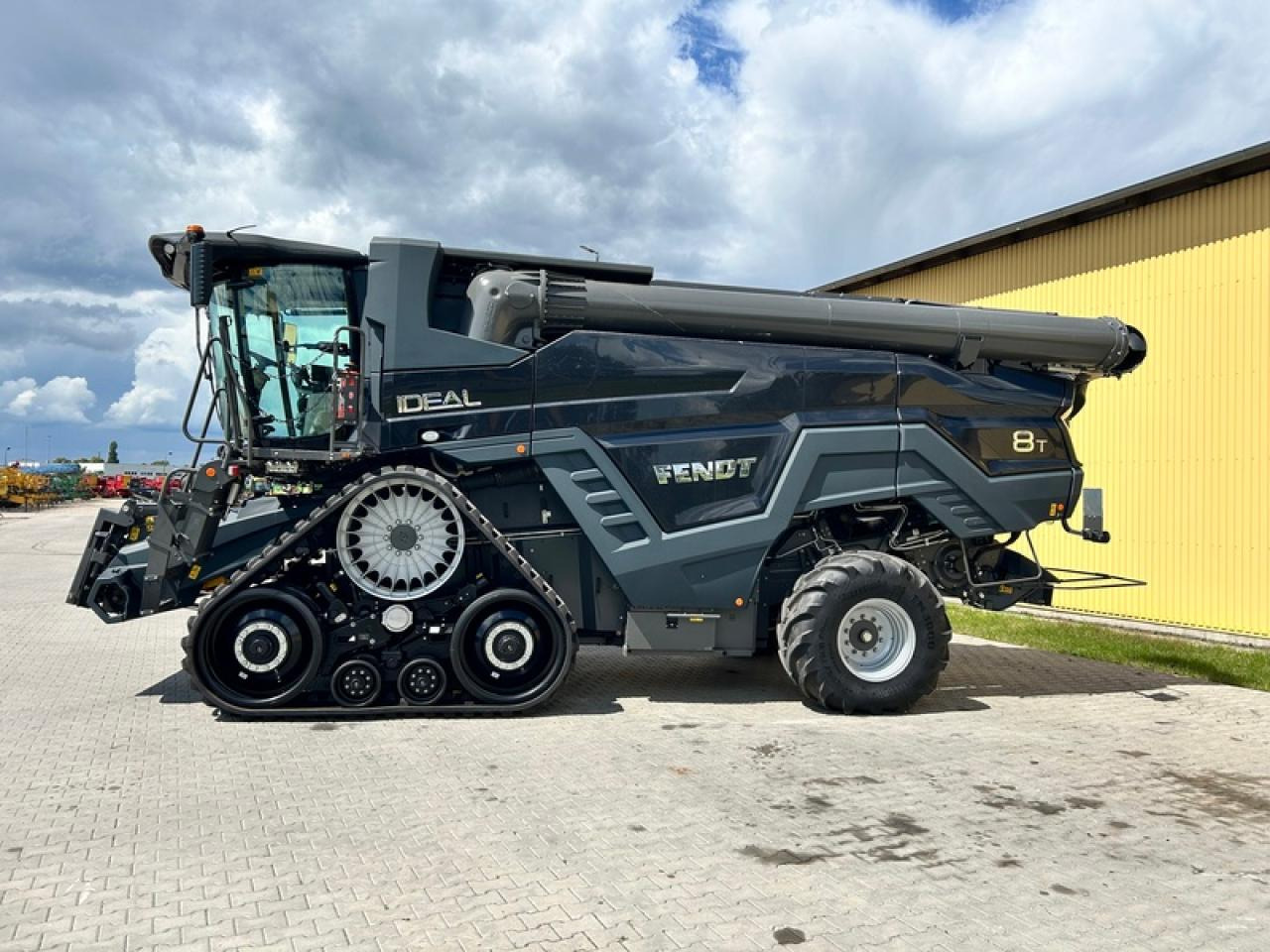 Fendt IDEAL 8 T JOYSTICK-LENKUNG - حصادة موحَّدة: صورة 1 Fendt IDEAL 8 T JOYSTICK-LENKUNG - حصادة موحَّدة: صورة 1