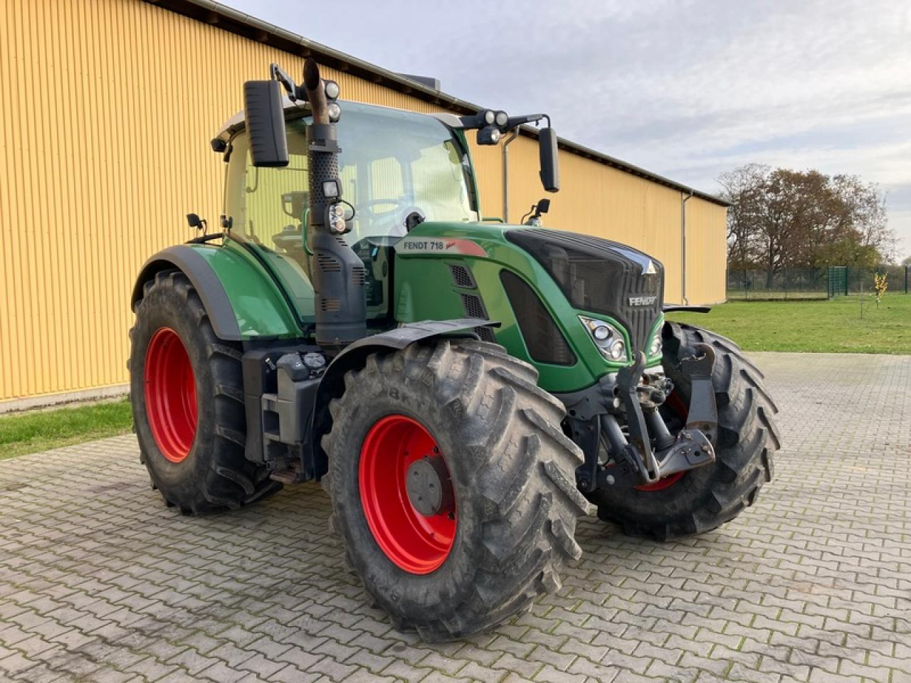Fendt VARIO 718 S4 - جرار: صورة 4 Fendt VARIO 718 S4 - جرار: صورة 4