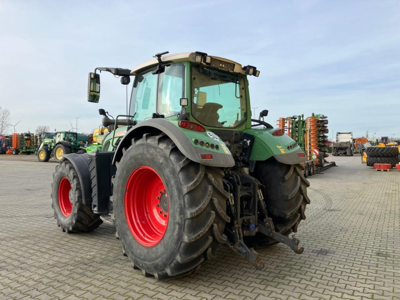 Fendt VARIO 718 S4 - جرار: صورة 2 Fendt VARIO 718 S4 - جرار: صورة 2