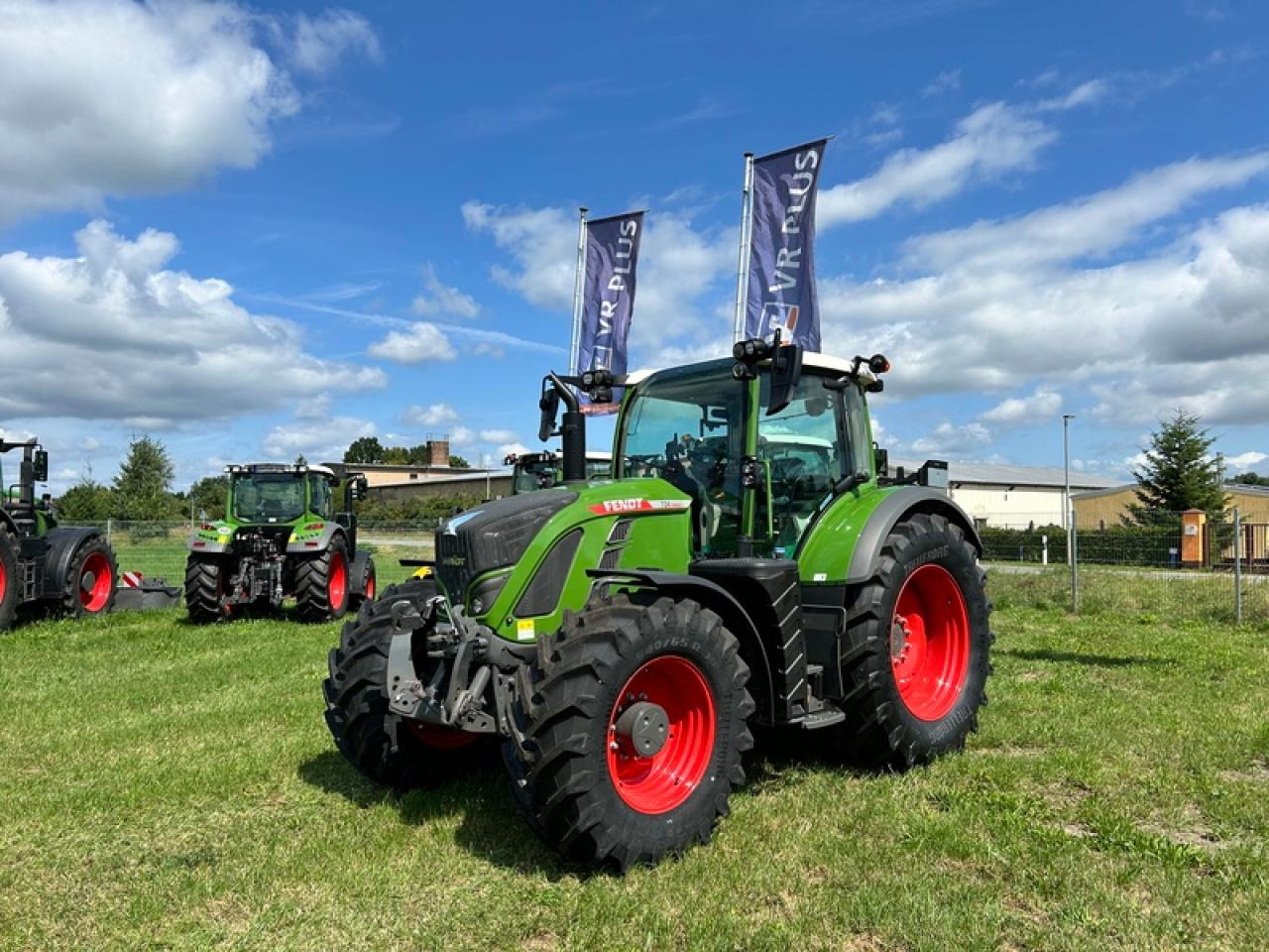 Fendt VARIO 724 GEN 6 PROFI+ SETTING 2 - جرار: صورة 1 Fendt VARIO 724 GEN 6 PROFI+ SETTING 2 - جرار: صورة 1