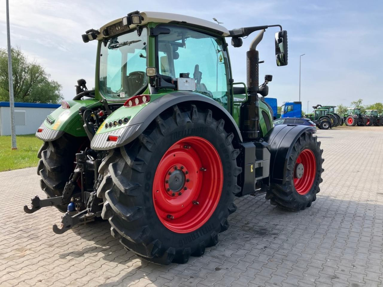 Fendt VARIO 724 PROFIPLUS RTK - جرار: صورة 4 Fendt VARIO 724 PROFIPLUS RTK - جرار: صورة 4