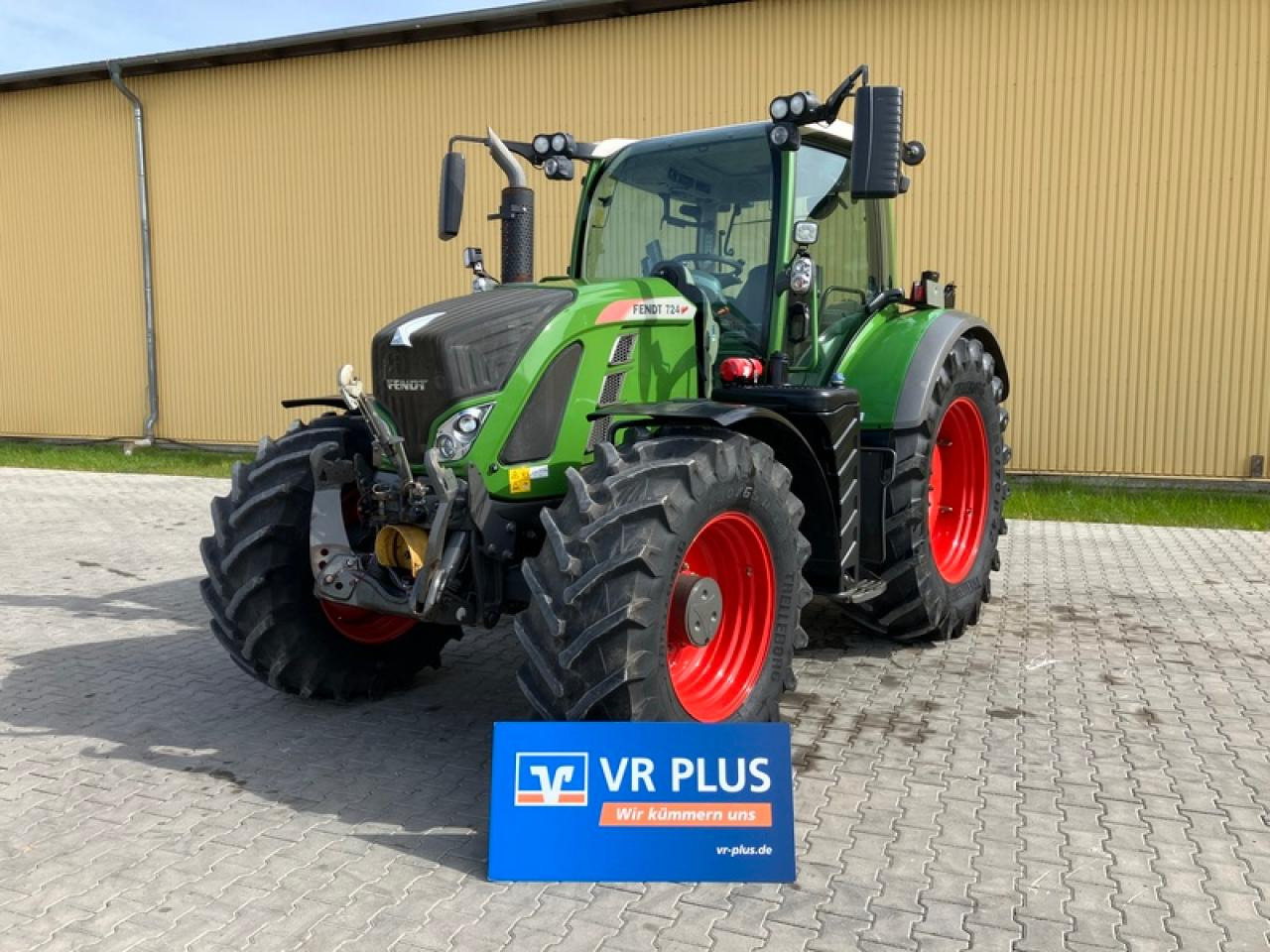 Fendt VARIO 724 PROFIPLUS RTK - جرار: صورة 1 Fendt VARIO 724 PROFIPLUS RTK - جرار: صورة 1