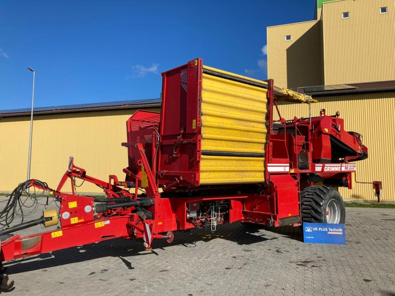 Grimme SE 150-60 - حصادة البطاطس: صورة 1 Grimme SE 150-60 - حصادة البطاطس: صورة 1