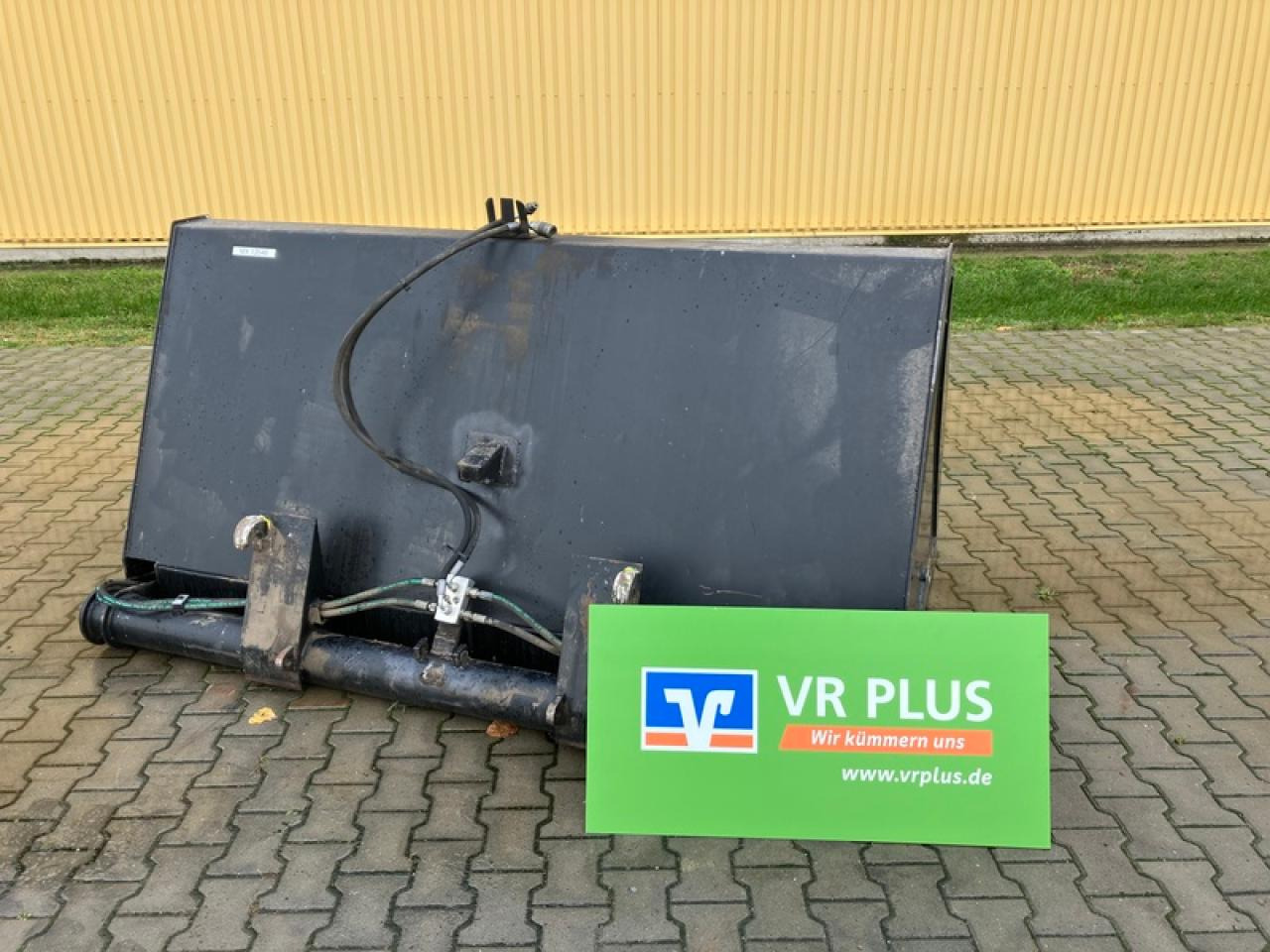 HOCHKIPPSCHAUFEL FRICKE EUROAUFNAH - بكت: صورة 1 HOCHKIPPSCHAUFEL FRICKE EUROAUFNAH - بكت: صورة 1