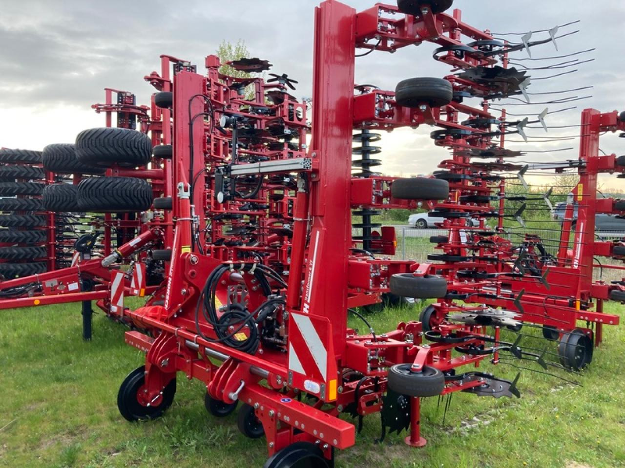 HORSCH TRANSFORMER 6 VF - معدات حرث التربة: صورة 1 HORSCH TRANSFORMER 6 VF - معدات حرث التربة: صورة 1