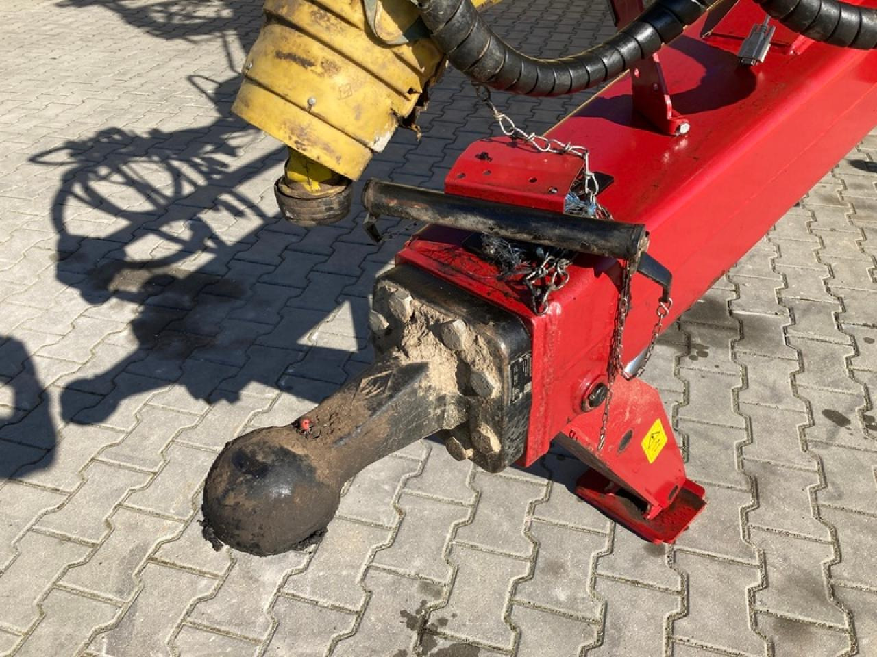 Hardi COMMANDER 5500I - بخاخ مقطورة: صورة 4 Hardi COMMANDER 5500I - بخاخ مقطورة: صورة 4