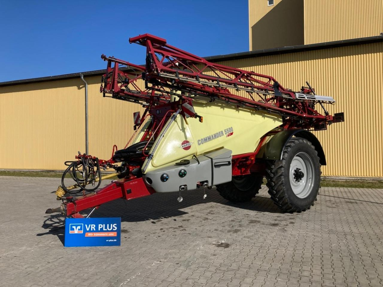 Hardi COMMANDER 5500I - بخاخ مقطورة: صورة 1 Hardi COMMANDER 5500I - بخاخ مقطورة: صورة 1