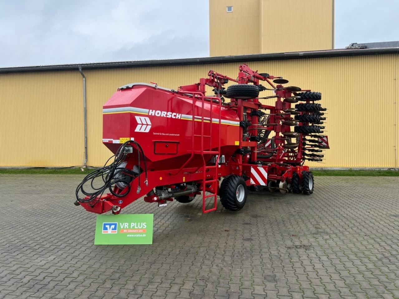 Horsch FOCUS 6 TD - آلة البذر: صورة 1 Horsch FOCUS 6 TD - آلة البذر: صورة 1