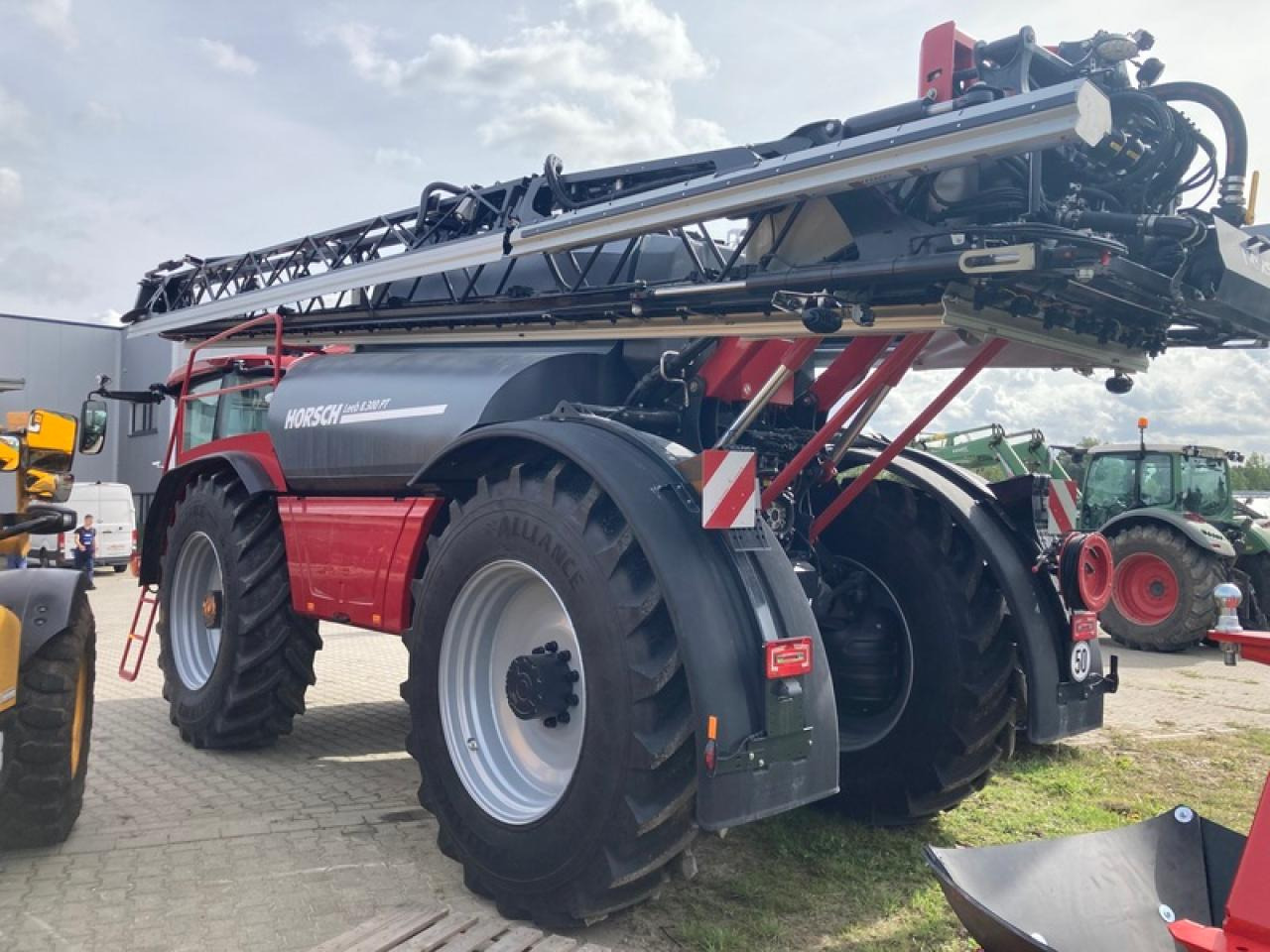 Horsch LEEB 8300 PT - بخاخ ذاتية الدفع: صورة 3 Horsch LEEB 8300 PT - بخاخ ذاتية الدفع: صورة 3