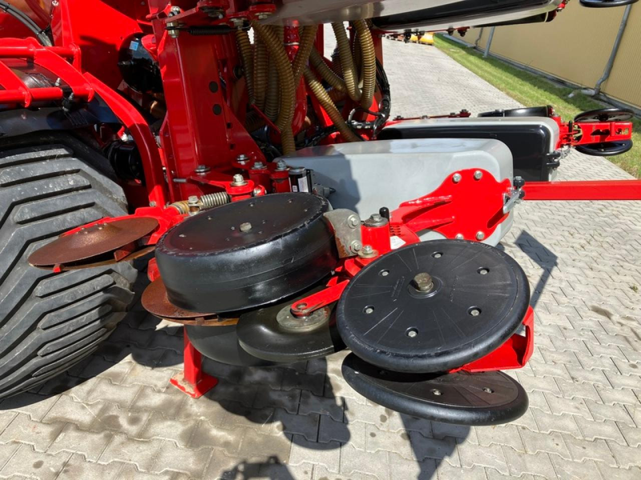 Horsch MAESTRO 8.75 CC - آلة نثر البذور الدقيقة: صورة 5 Horsch MAESTRO 8.75 CC - آلة نثر البذور الدقيقة: صورة 5