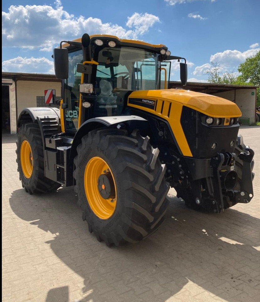 JCB FASTRAC 4220 AKTION - جرار: صورة 1 JCB FASTRAC 4220 AKTION - جرار: صورة 1