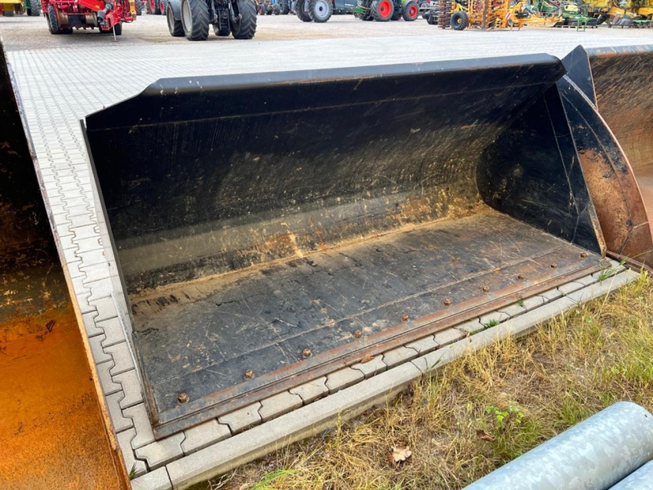 JCB LSB SCHWERGUTSCHAUFEL JCB Q-FIT - بكت: صورة 2 JCB LSB SCHWERGUTSCHAUFEL JCB Q-FIT - بكت: صورة 2