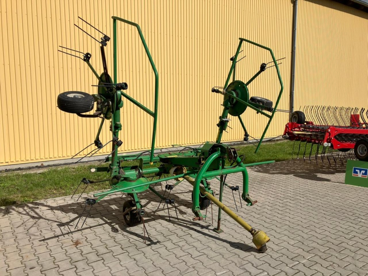 Kuhn GF 5001 MH - آلة تيبيس العشب/ آلة جمع العشب: صورة 4 Kuhn GF 5001 MH - آلة تيبيس العشب/ آلة جمع العشب: صورة 4
