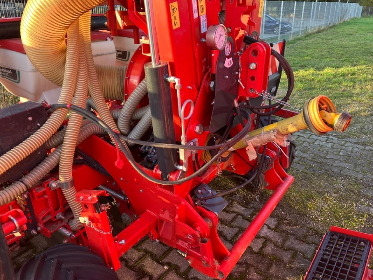 Kverneland OPTIMA 12 SX + FRONTTANK//GEOSEED - آلة نثر البذور الدقيقة: صورة 5 Kverneland OPTIMA 12 SX + FRONTTANK//GEOSEED - آلة نثر البذور الدقيقة: صورة 5