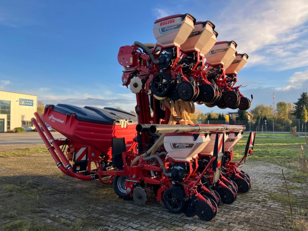 Kverneland OPTIMA 12 SX + FRONTTANK//GEOSEED - آلة نثر البذور الدقيقة: صورة 4 Kverneland OPTIMA 12 SX + FRONTTANK//GEOSEED - آلة نثر البذور الدقيقة: صورة 4