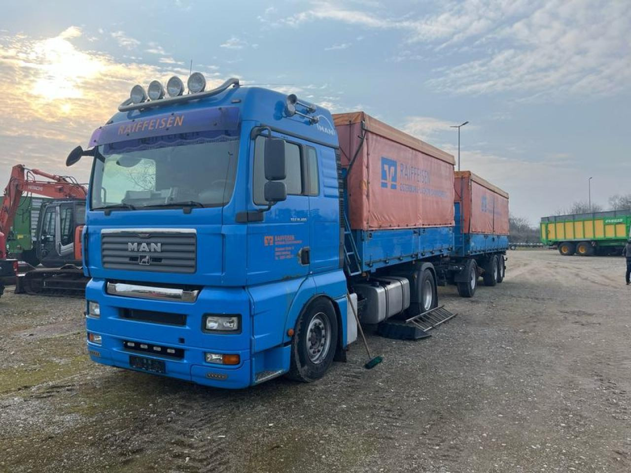 MAN TGA 18.400 4X2 LL PLANE - شاحنات مسطحة: صورة 1 MAN TGA 18.400 4X2 LL PLANE - شاحنات مسطحة: صورة 1