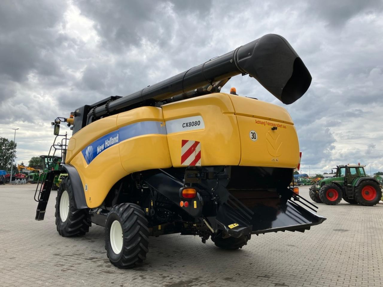 New Holland CX 8080 - حصادة موحَّدة: صورة 3 New Holland CX 8080 - حصادة موحَّدة: صورة 3