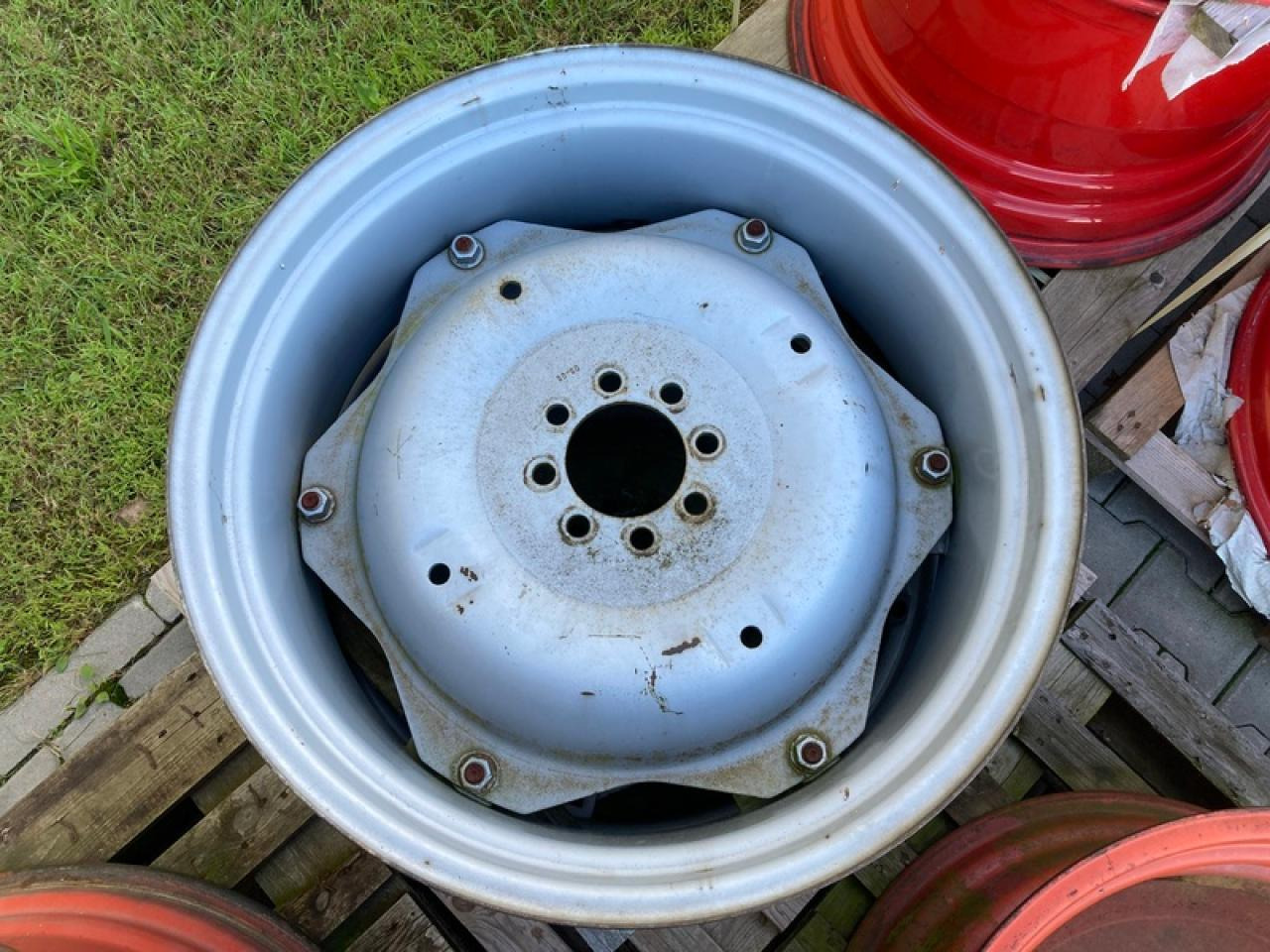 VERSTELLFELGEN W11X28 - الجنوط - الآلات الزراعية: صورة 1 VERSTELLFELGEN W11X28 - الجنوط - الآلات الزراعية: صورة 1