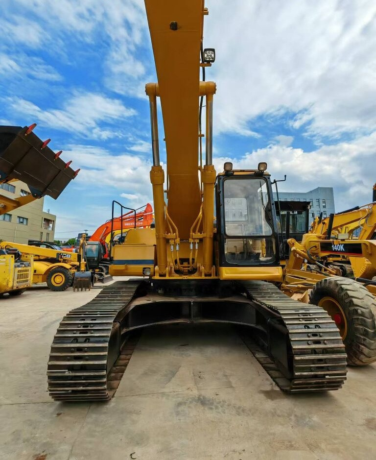 Caterpillar 330BL - حفار زحاف: صورة 1 Caterpillar 330BL - حفار زحاف: صورة 1