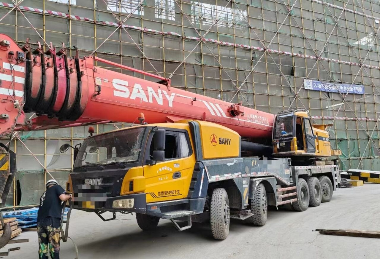 Sany - موبايل كرين: صورة 1 Sany - موبايل كرين: صورة 1