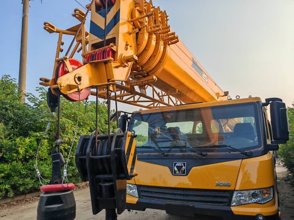 XCMG XCT25 XCT35 25T 25ton 35T 35ton - موبايل كرين: صورة 2 XCMG XCT25 XCT35 25T 25ton 35T 35ton - موبايل كرين: صورة 2